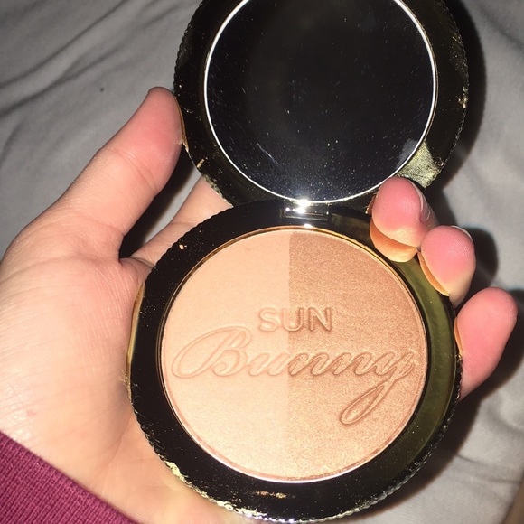 too faced sun bunny’s bronzer & highlighter! - Picture 3 of 3